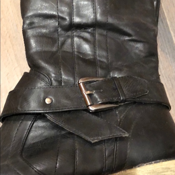 Maurices Sz 7 boots in GUC - Picture 3 of 4